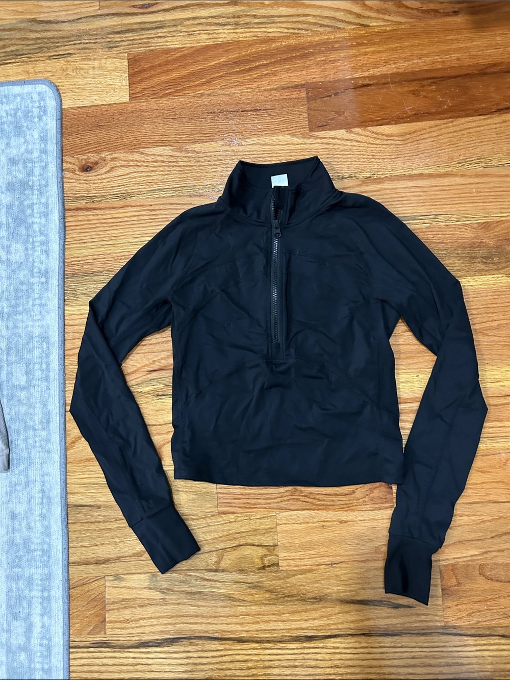 Neer Women's Black Long-Sleeve Half-Zip Pullover Hoodie